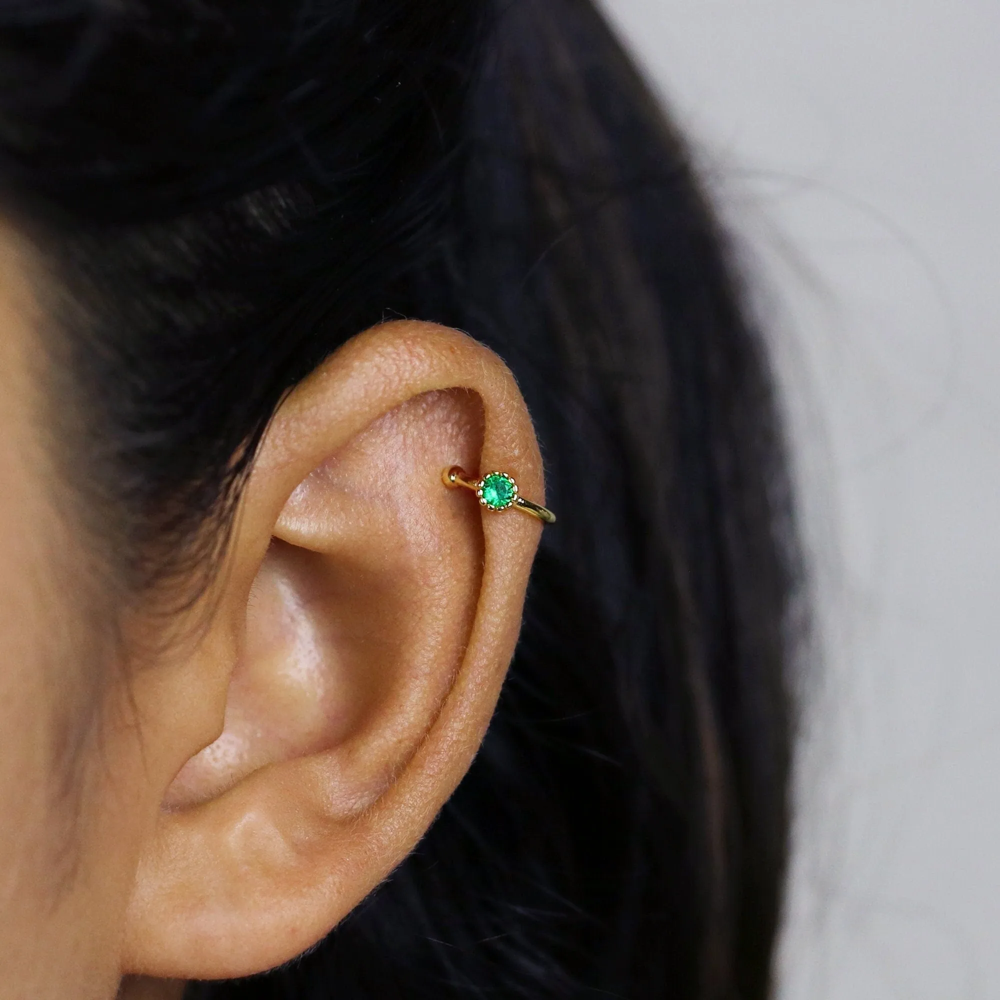 Emerald CZ Stone Ear Cuff, No Piercing is Needed, earrings no piercing, Unisex, Gold, Silver SHEMISLI SF045