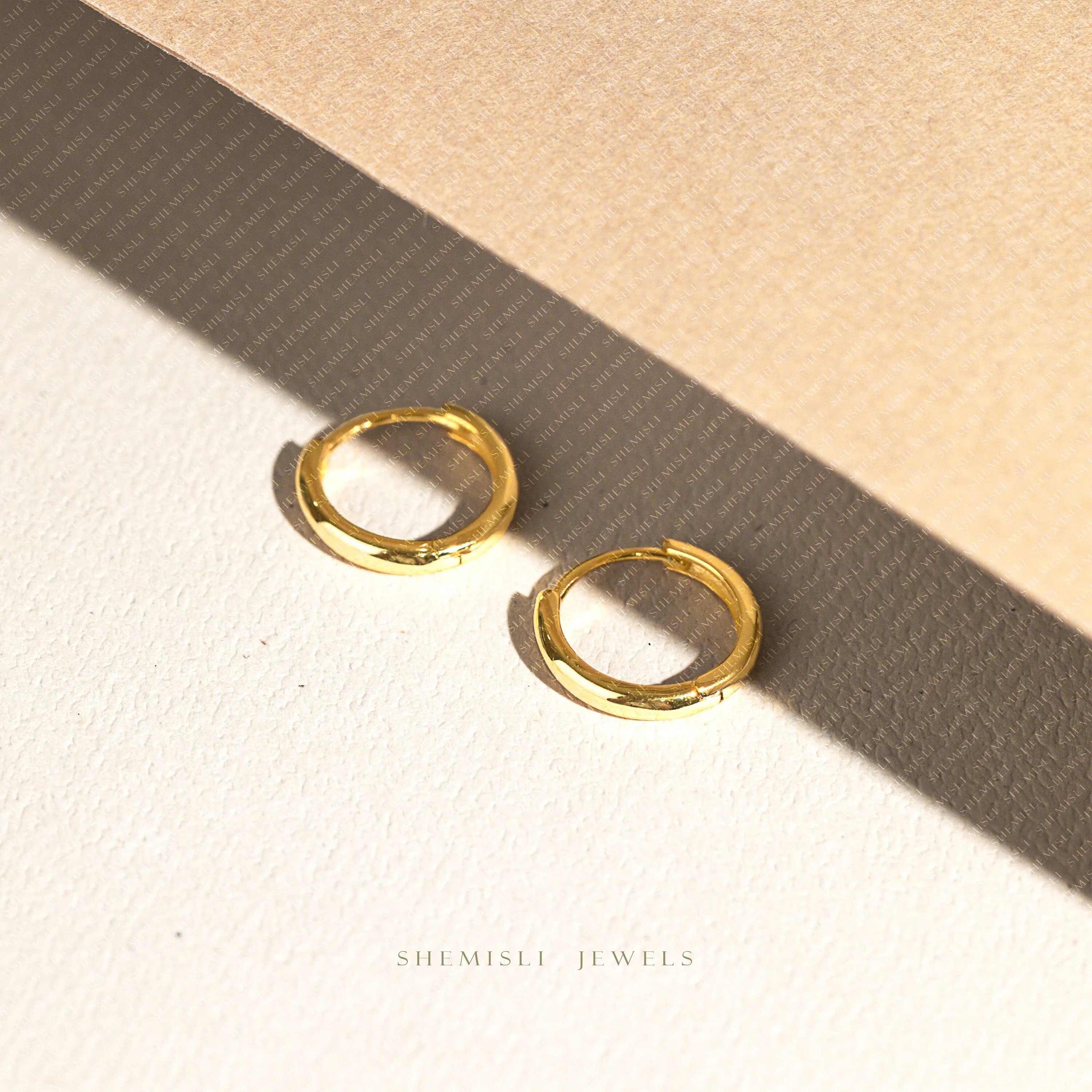 Simple Round Hoop Earrings, Huggies, Unisex, Gold, Silver SHEMISLI - SH009